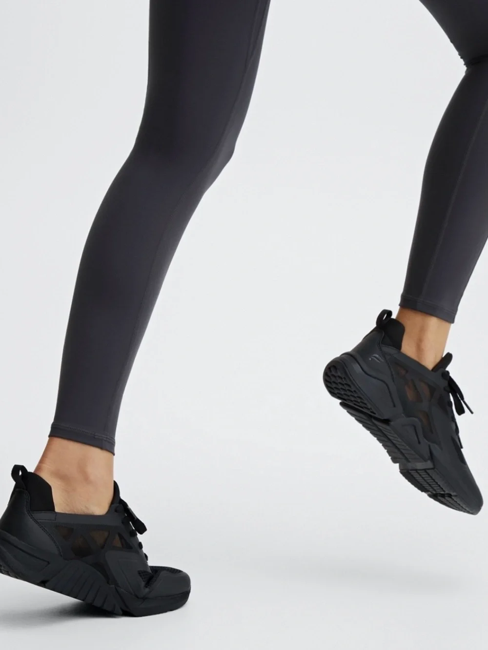 Fabletics Venice Performance Sneakers Black Athletic Shoes NIB Size 9